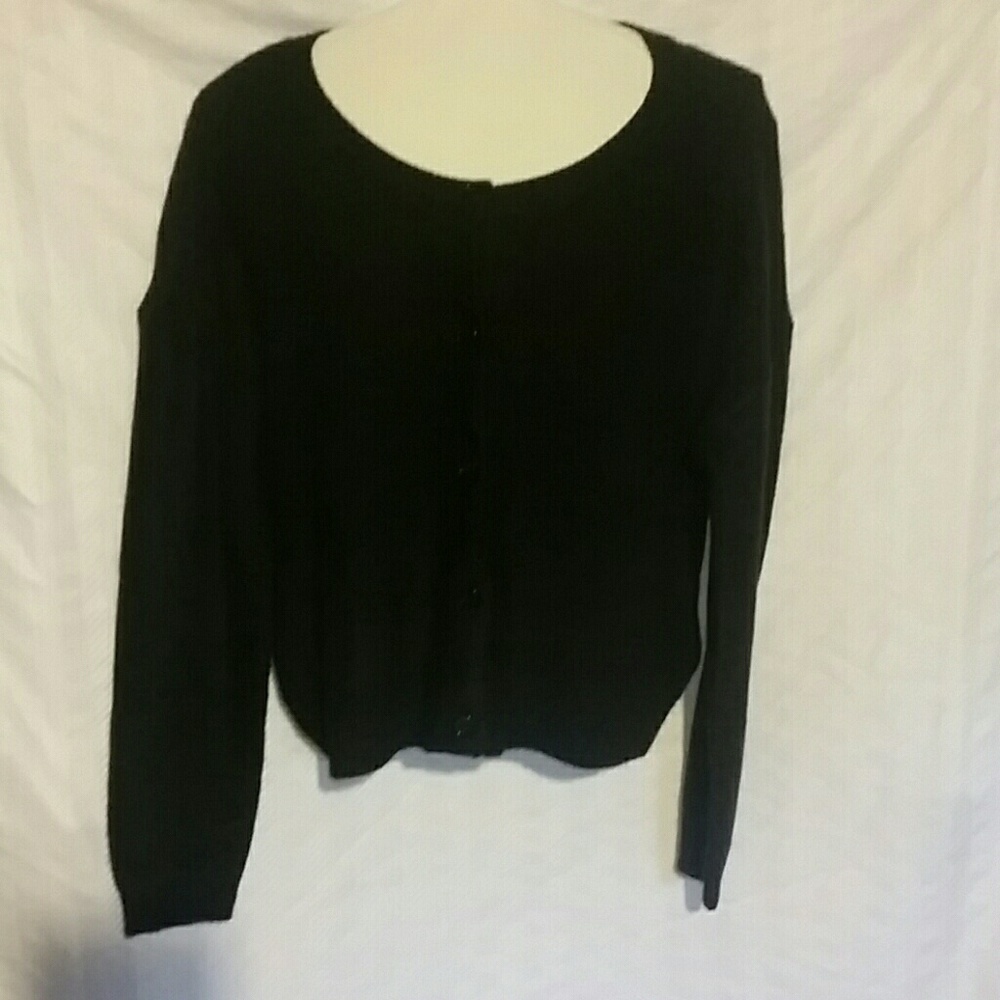 NWOT H&M CROPPED CARDIGAN